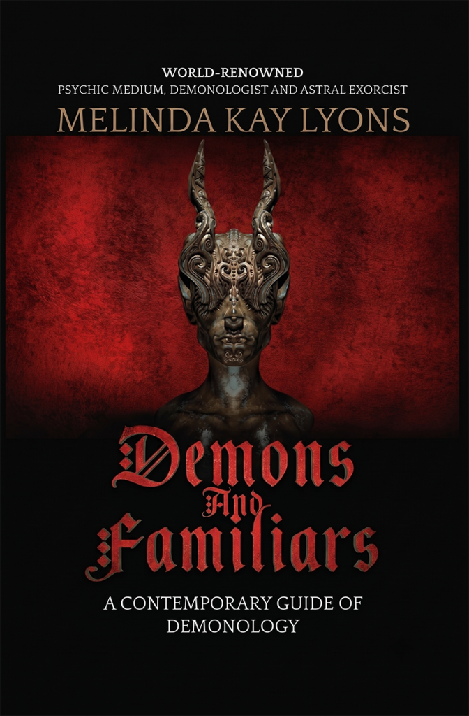 Hình ảnh gợi ý cho bài viết Demons and Familiars - Melinda Kay Lyons của Pao Pevil